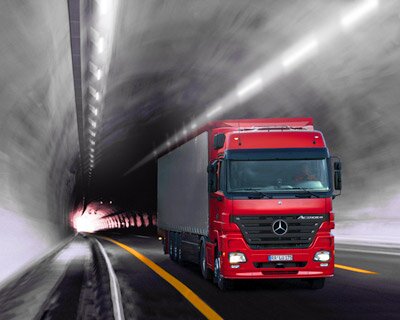 Кадр мультимедийной открытки Mercedes-Benz